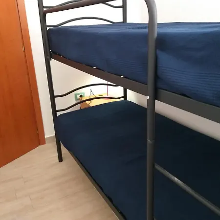 Semesterbostad Fenu